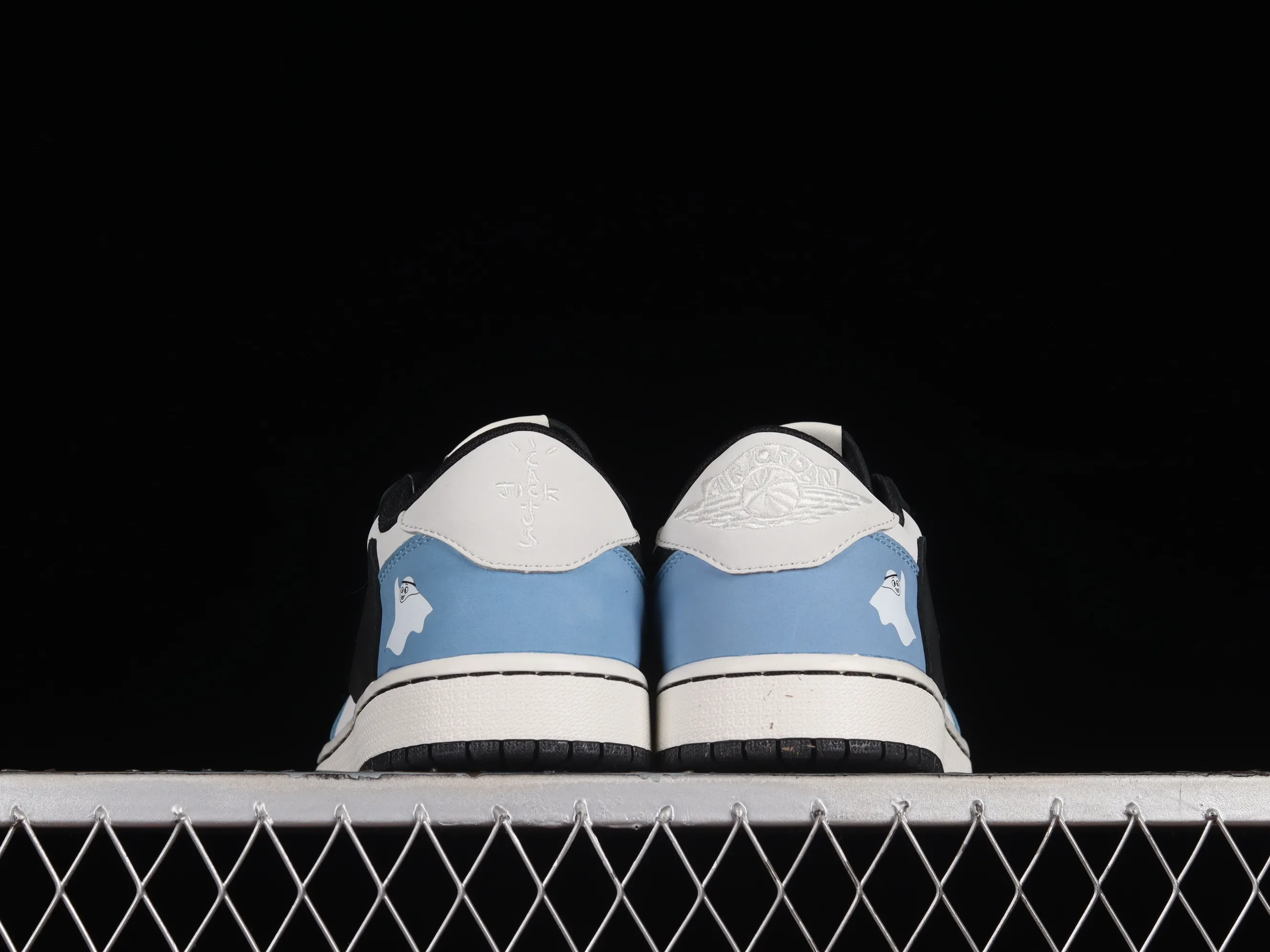 All Categories Air Jordan Jordan Series Basketball Shoes Air Jordan 1 Low Travis Scott x Air Jordan 1 Low OG AJ1 Joe 1 World Cup Theme Reversed Undercut Joint Casual Sports Basketball Shoes DM7866-668